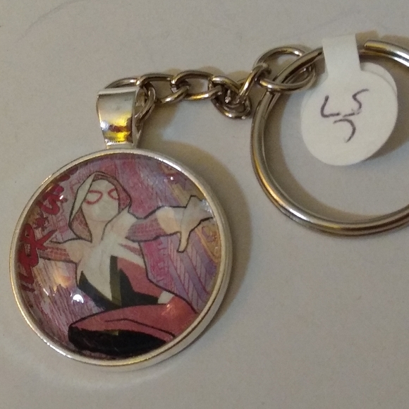 spider gwen keychain